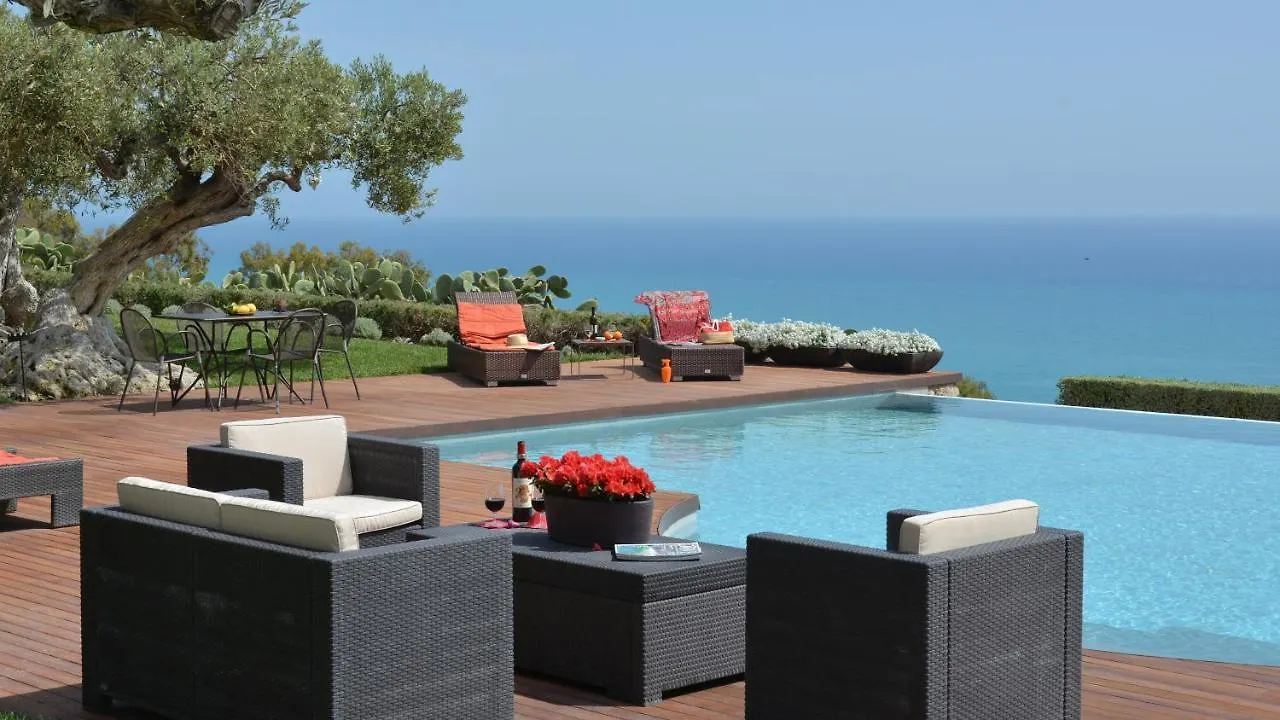 Villa Terra Del Sole 10&2, Emma Villas Licata