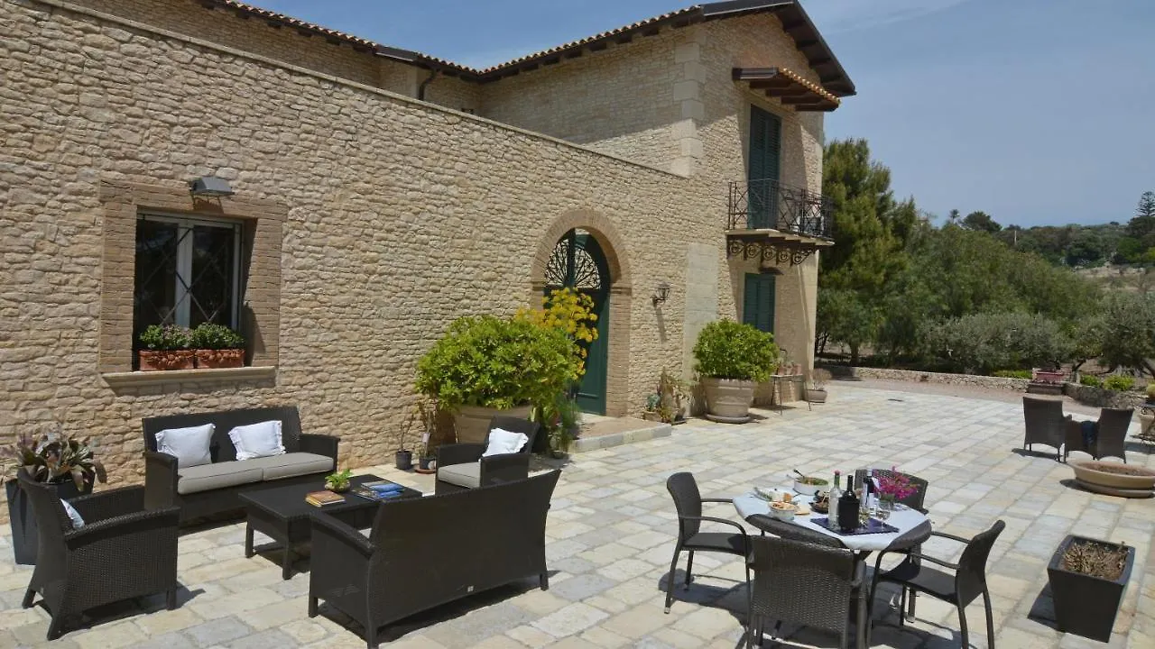 Villa Terra Del Sole 10&2, Emma Villas Licata
